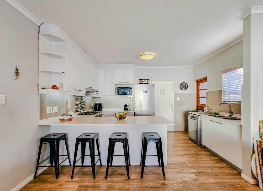 To Let 3 Bedroom Property for Rent in Sonstraal Heights Western Cape